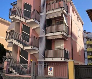 Ventimiglia Apartment | Casa Francesca: un mare di relax!