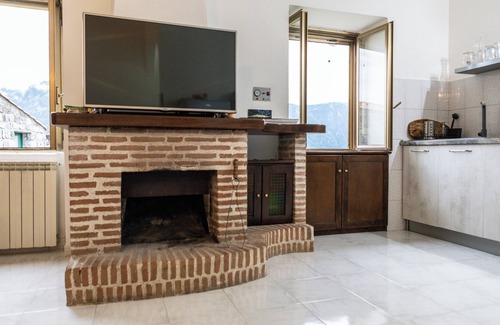 Roccagloriosa Condo | Casa Frida