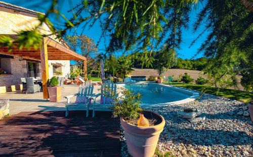 Castelnau-de-Montmiral House | Casa Guillarmou - Évasion Enchantée avec Piscine Chauffée, Spa & Clim - Vue Exceptionnelle