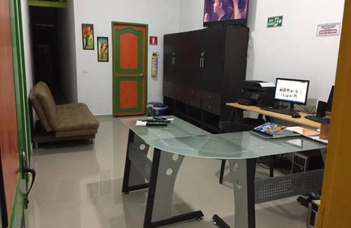 Guatape Hotel | Casa Hostal las Palmeras