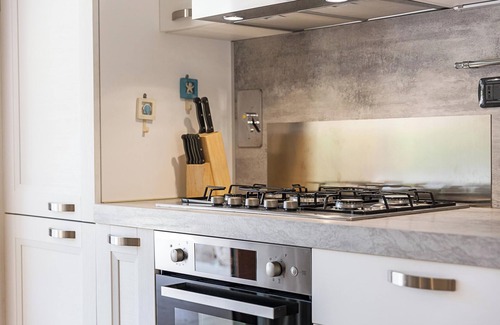 Porto San Paolo Villa | Casa Isabella Villa con dependance close to the Beach, Garden, Terraces, BBQ & A/C