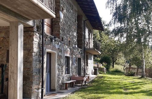 Moiola House | casa isolata nella natura