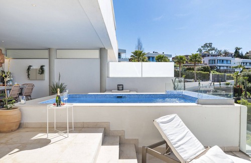 Marbella Apartment | Casa La Morelia - 2 Bed with Stunning Views!