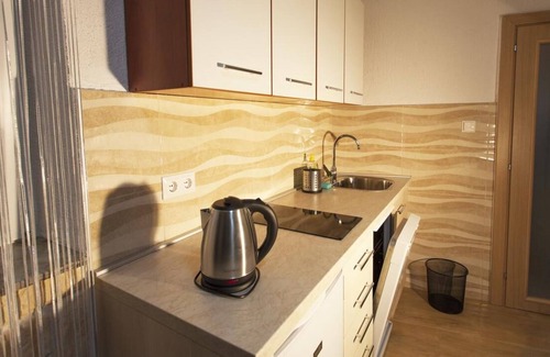 Cres House | Casa Laura Cres, 100m to the beach, 6 people, great location, free WiFi