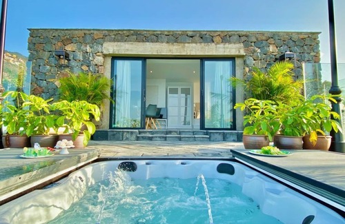 La Orotava House | CASA LAVA Bright house with magnificent sea views.