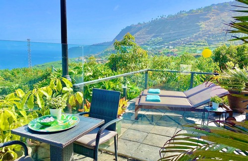 La Orotava House | CASA LAVA Bright house with magnificent sea views.