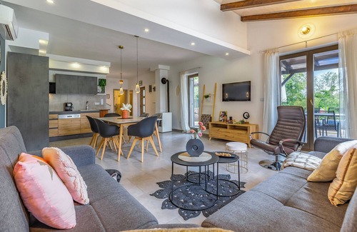 Butkovici House | Casa Lea Istriana, new, stylish holiday home in Istria