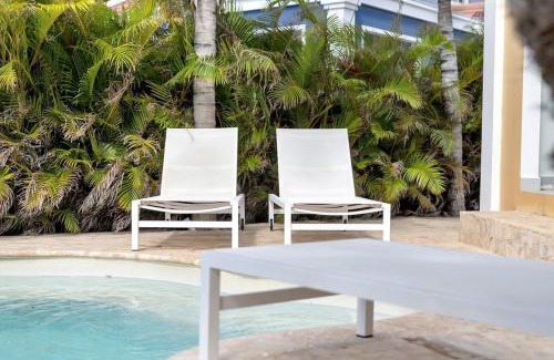 Tera Kora Villa | Casa Leeward with Pool on the Laguna Marina