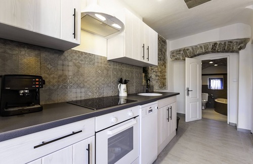 Butkovici House | Casa Leona Istriana, stylishly renovated stone house with historical charm