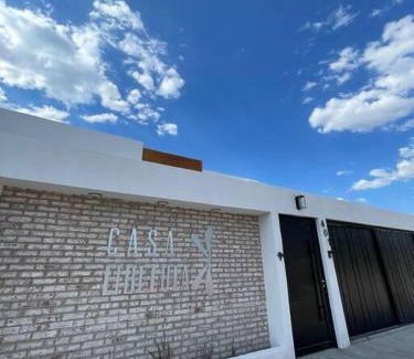 Parras de la Fuente House | Casa libélula