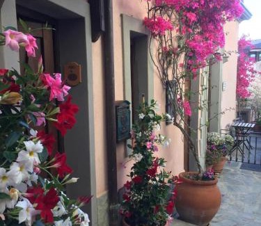 Forza d'Agro House | Casa Lina Bouganville