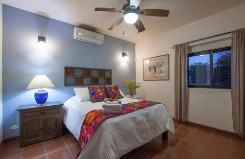 La Paz House | Casa Linda