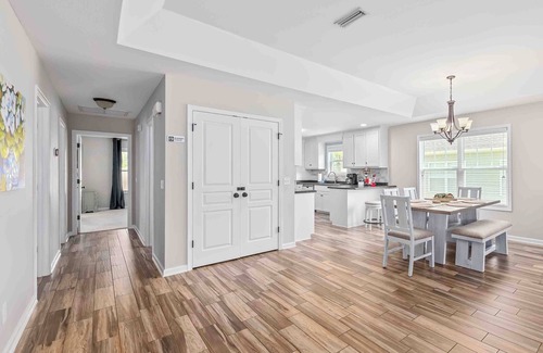 Enterprise House | Casa Linda on Jasmine