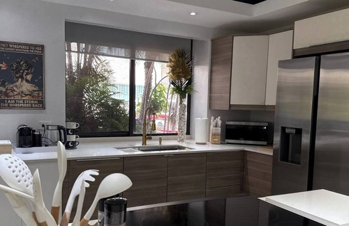 Santurce Apartment | Casa Luna Luxury Condado Beach Apt - 3b2b - 8 guests
