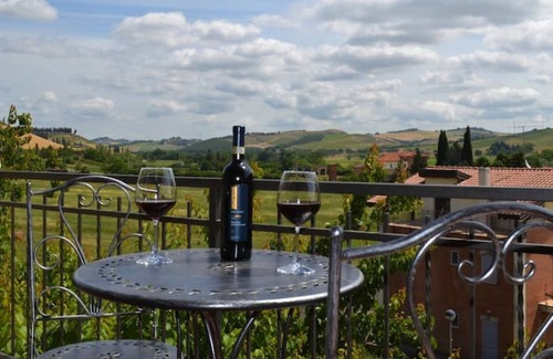 Torrenieri Apartment | Casa Mafalda con vista , a soli 9 minuti da Montalcino