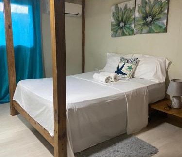 Mano Juan House | Casa Mano Juan