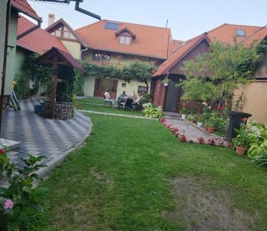 Orlat House | CASA Maria