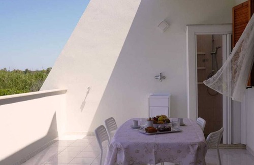 Torre Saracena Apartment | Casa Marisa, Salento by design. Within walking distance of the pearls of Salento!