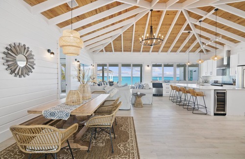 Jimmy Hill House | Casa Mary : The Ultimate Luxury Beachfront Home in the Exumas