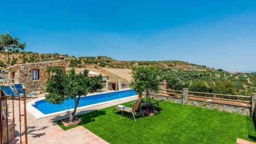 Guaro Villa | Casa Maza Guaro by Ruralidays