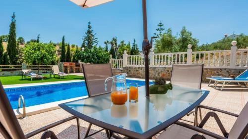 Guaro Villa | Casa Maza Guaro by Ruralidays