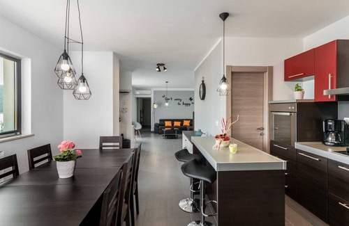 Trget Villa | Casa Mia near the sea with a stunning view