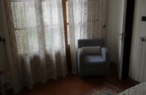 La Strada-Santa Cristina Bed & Breakfast | Casa Mirella
