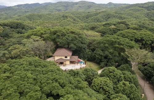 Samara House | Casa Molleo- Jungle Hideaway