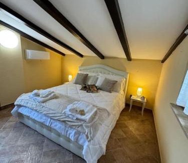 Vignale Monferrato Villa | Casa Monti with pool