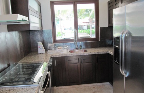 Playacar Fase I House | Casa Moskito, Oceanfront beautiful Villa, 150 Mbps