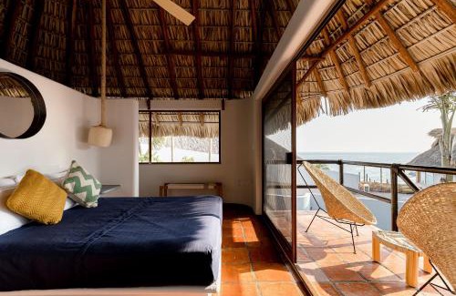 Hidalgo Villa | Casa Nopal-Private Pool, Chic, Steps from Beach