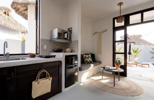 Hidalgo Villa | Casa Nopal-Private Pool, Chic, Steps from Beach