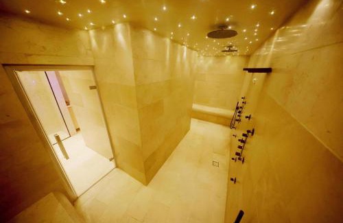 Monte di Pieta Hotel | Casa Nostra Luxury Suites & Spa