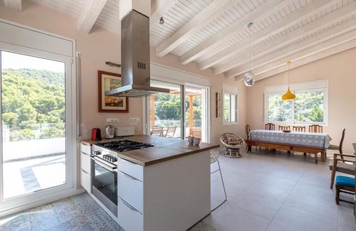 Sa Riera Villa | Casa Nuestra - A place of beauty, breathtaking landscapes, food, wine and fun.