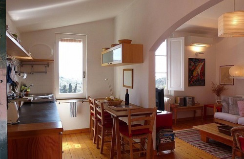 Chiavari House | Casa Oleandro B: An elegant and welcoming apartment, with Free WI-FI.