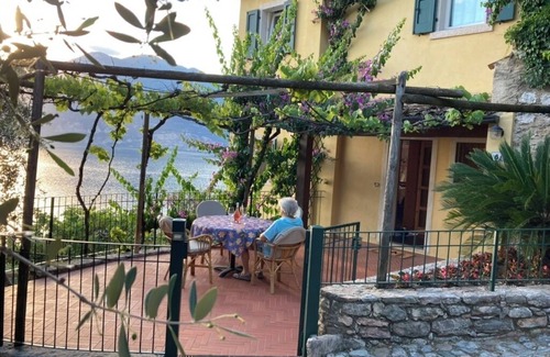 Brenzone sul Garda House | Casa Oliva Castelletto sul Garda - Natura Pura in Vista Lago