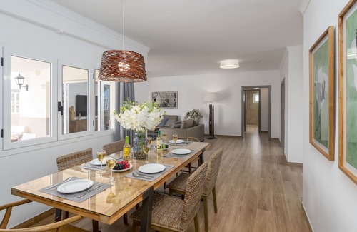 Matagorda House | Casa Olivina, Heated Pool - WiFi - Air Conditioning