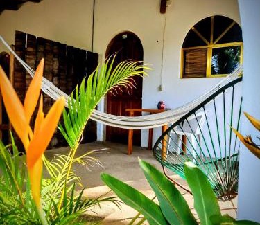 Troncones House | Casa pájaros- Habitacion Quetzal