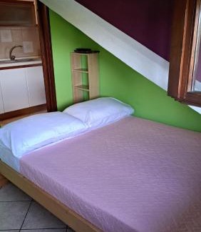 Arcore Apartment | CASA PAOLA - Stazione 400 Mt - free Wifi