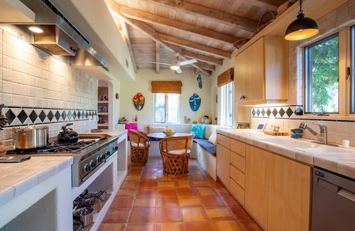 Historic Tennis Club House | Casa Papagayos Historic Tennis Tennis Club New Listing