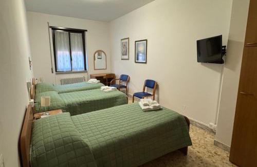 Rione XVI Ludovisi Hotel | Casa Per Ferie Casa Cabrini