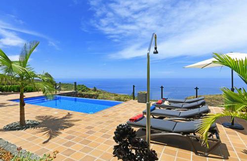 El Jesus House | Casa Pino Arujo