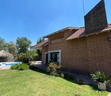 Pilar Centro House | Casa quinta en Pilar solo Eventos y Pasar el Día