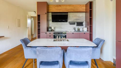 Basel City Centre Apartment | Casa Rheinblick - Apartment C