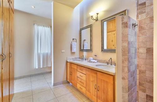 Pedregal House | Casa Robyn