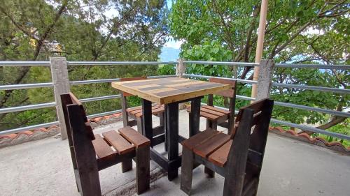 Santa Cruz La Laguna Apartment | Casa Roca