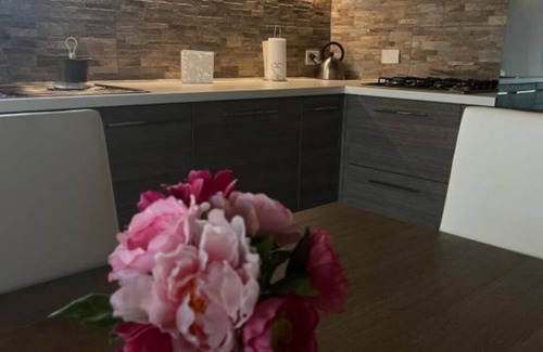 Quartiere XXVII Primavalle Apartment | Casa Rosa cozy apartment within walking distance of the Vatican.