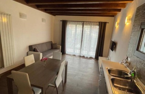 Quartiere XXVII Primavalle Apartment | Casa Rosa cozy apartment within walking distance of the Vatican.