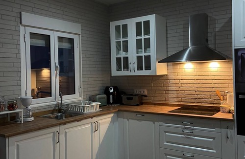 Granja de Torrehermosa House | Casa Rural LA Granja Espaciosa Moderna Tranquila Piscina