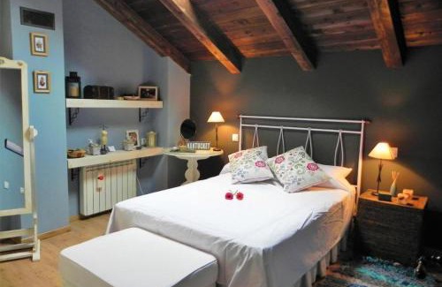 Peralejos de las Truchas House | Casa Rural " LA PARRA"